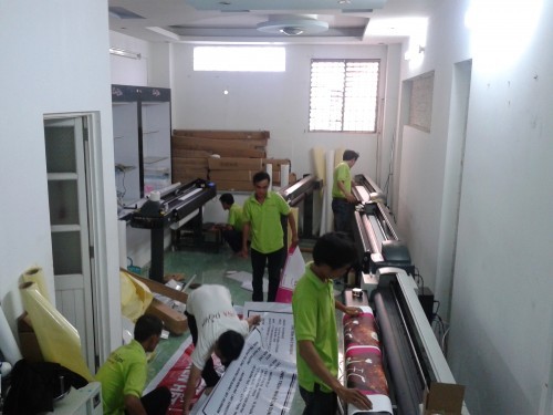 Chọn công ty in decal