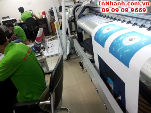 In poster quảng cáo